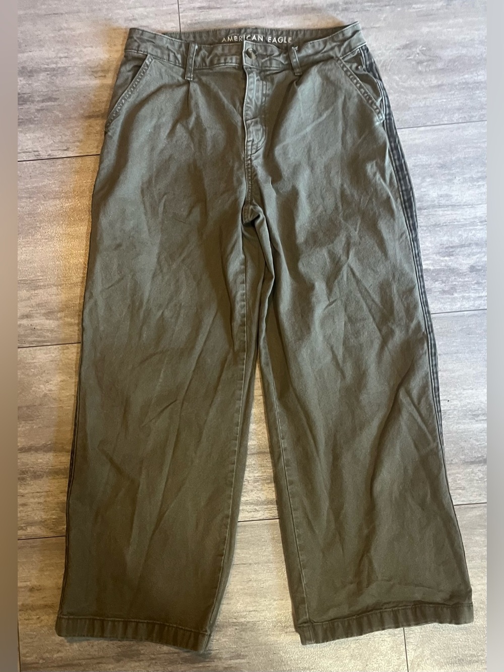 American Eagle Outfitters Women’s Army Green Casual Pants with Side Striping, 6S